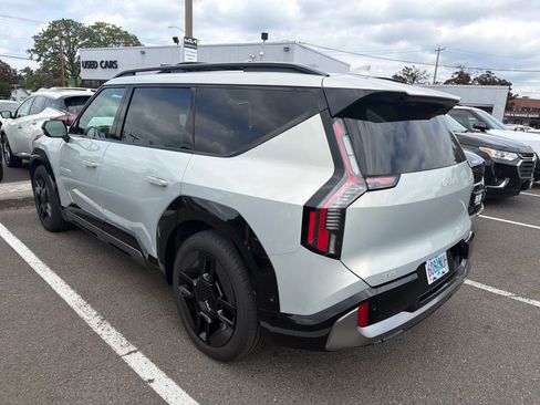 Certified 2024 Kia EV9 GT-Line AWD/4WD image 6