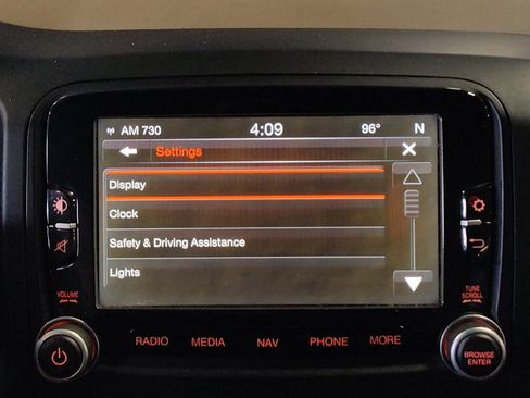 Used 2015 FIAT 500L Lounge FWD image 25