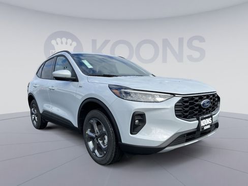 New 2026 Ford Escape ST-Line Select w/ Equipment Group 401A image 10