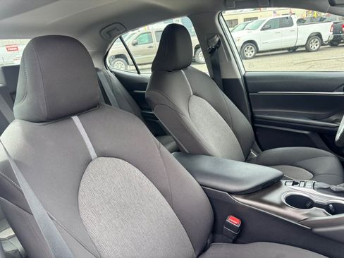 Used 2021 Toyota Camry LE FWD image 34