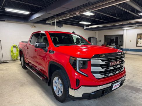 Certified 2024 GMC Sierra 1500 SLE image 3