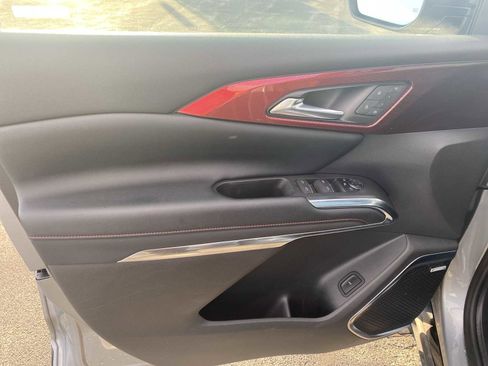 Used 2024 Chevrolet Traverse RS w/ LPO, Floor Liner Package image 32