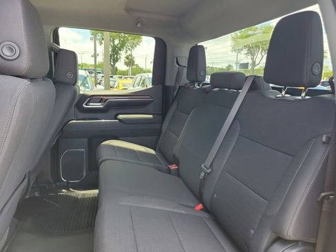 Used 2023 Chevrolet Silverado 1500 RST AWD/4WD image 15