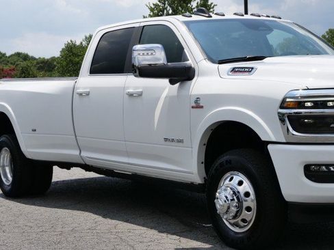 Used 2026 RAM 3500 Longhorn AWD/4WD image 62