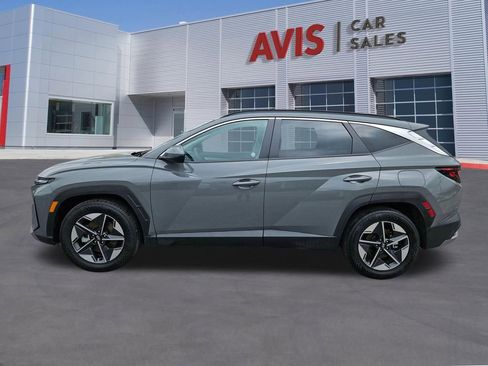 Used 2025 Hyundai Tucson SEL FWD image 2
