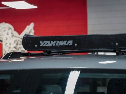 Used 2021 Toyota 4Runner Trail Special Edition AWD/4WD image 9