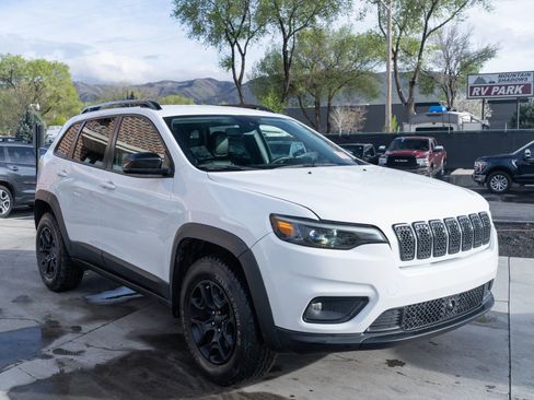 Used 2022 Jeep Cherokee Latitude image 10