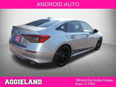 Used 2023 Honda Civic Sport image 4