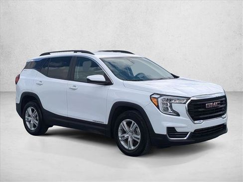 Certified 2023 GMC Terrain SLE w/ Driver Convenience Package FWD image 3
