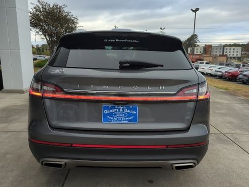 Used 2021 Lincoln Nautilus Reserve w/ Equipment Group 201A image 6