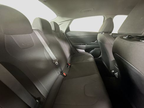 Used 2024 Hyundai Elantra SE image 26