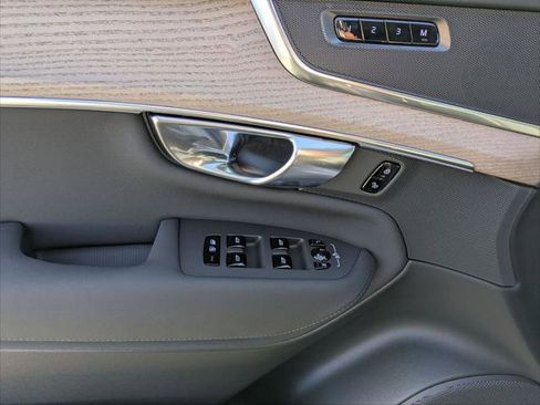 New 2026 Volvo XC90 B6 Core image 7