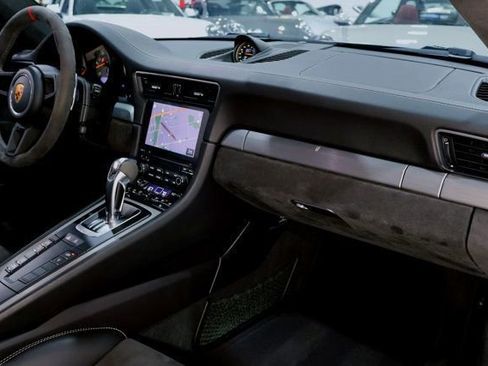 Used 2018 Porsche 911 GT3 image 32