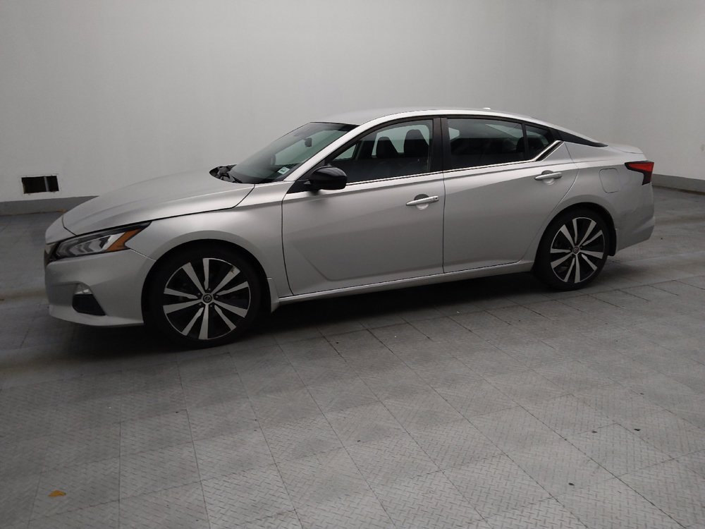Used 2022 Nissan Altima 2.5 SR FWD image 2