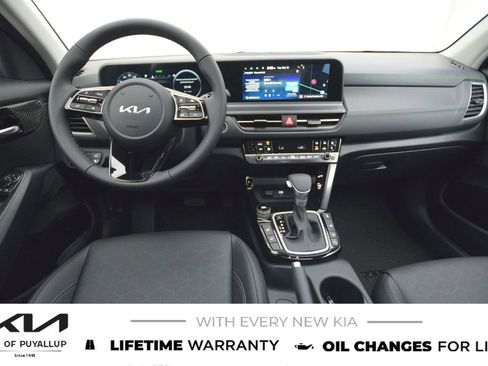 New 2026 Kia Seltos EX image 17