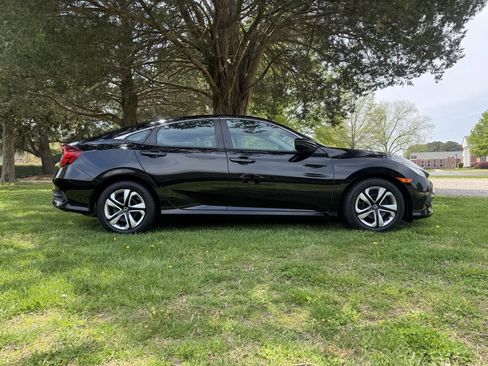 Used 2016 Honda Civic LX image 9