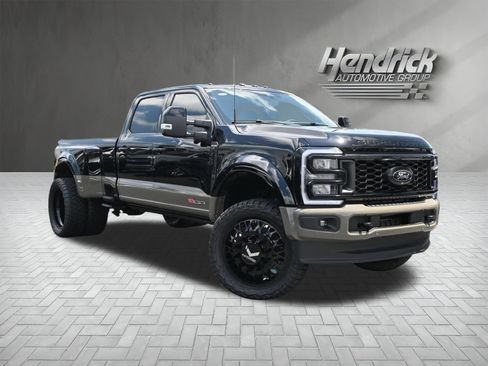 Used 2026 Ford F450 King Ranch w/ Snow Plow/Camper Package AWD/4WD image 2