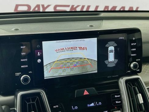 Used 2023 Kia Sorento EX AWD/4WD image 19