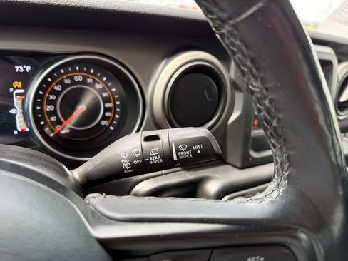 Used 2020 Jeep Wrangler Sport AWD/4WD image 19