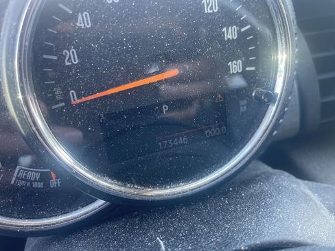 Used 2015 MINI Cooper 2-Door Hardtop image 2