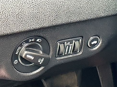 Used 2022 Chrysler 300 S image 10