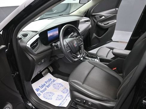 Used 2024 Buick Encore GX Sport Touring w/ Experience Buick Package AWD/4WD image 17