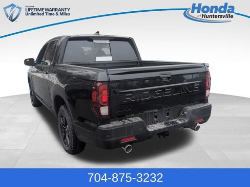 New 2026 Honda Ridgeline Black Edition image 6