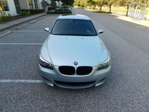 Used 2006 BMW M5 image 11