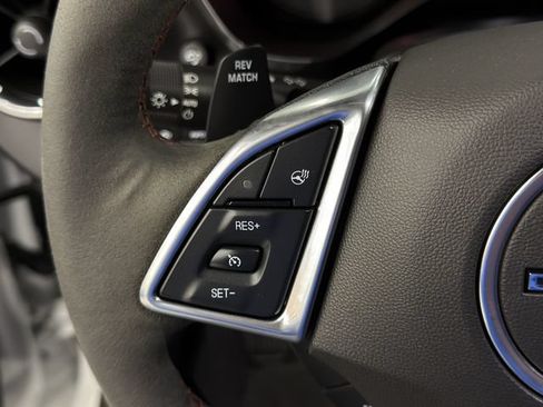 Certified 2019 Chevrolet Camaro ZL1 RWD image 15