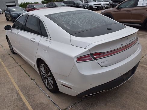 Used 2019 Lincoln MKZ Premiere image 8