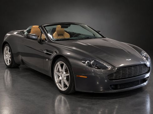 Used 2007 Aston Martin V8 Vantage Roadster RWD image 4