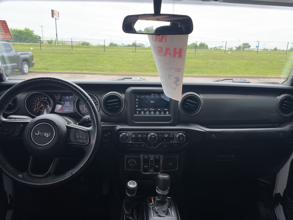 Used 2022 Jeep Gladiator Sport AWD/4WD image 13