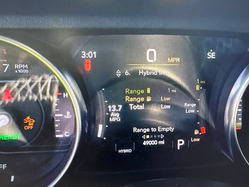 Used 2021 Jeep Wrangler Unlimited Sahara w/ Cold Weather Group AWD/4WD image 6