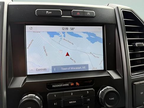 Used 2020 Ford F150 XLT w/ Equipment Group 302A Luxury AWD/4WD image 8
