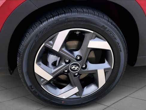 Certified 2025 Hyundai Venue Limited image 10