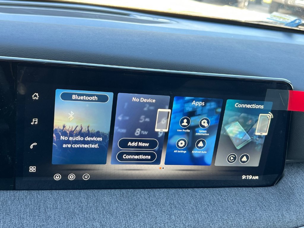 New 2026 Nissan Kicks SV w/ Cold Weather Package FWD image 9