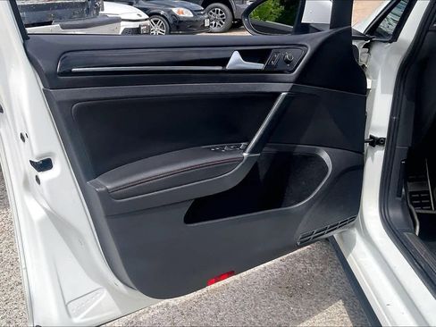 Used 2016 Volkswagen GTI SE w/ Lighting Package (SEL) image 22