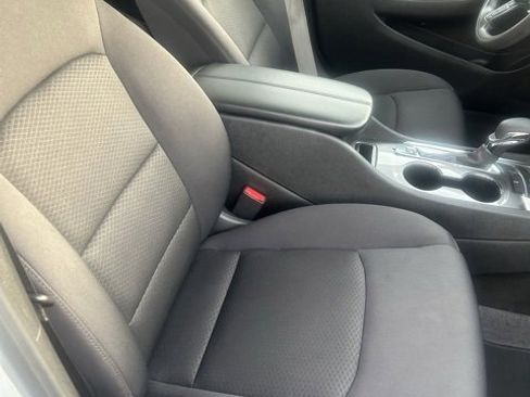 Used 2023 Chevrolet Malibu LT image 8