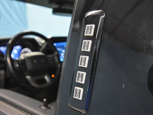 Used 2021 Ford F150 XLT w/ Equipment Group 302A High image 4