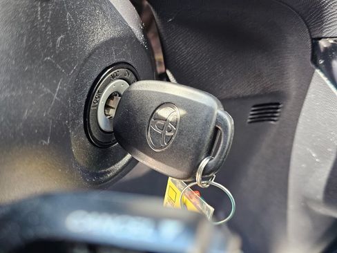 Used 2016 Toyota Prius C Two FWD image 27