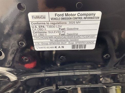 Used 2025 Ford Mustang Coupe RWD image 25