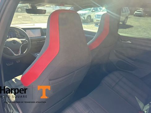 Used 2022 Volkswagen GTI SE image 11