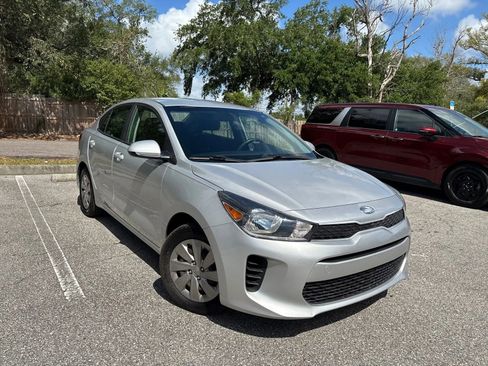 Used 2019 Kia Rio LX FWD image 4
