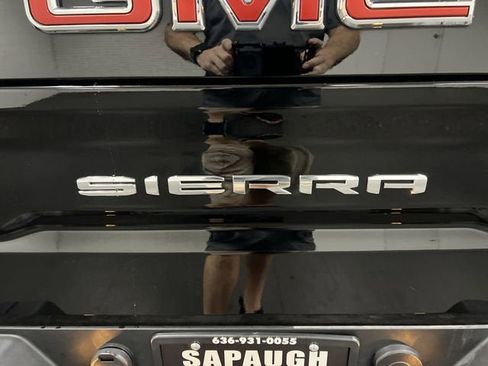 Used 2025 GMC Sierra 1500 SLT image 32