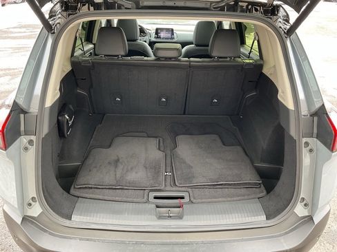 Used 2023 Nissan Rogue SV w/ SV Premium B Package image 22