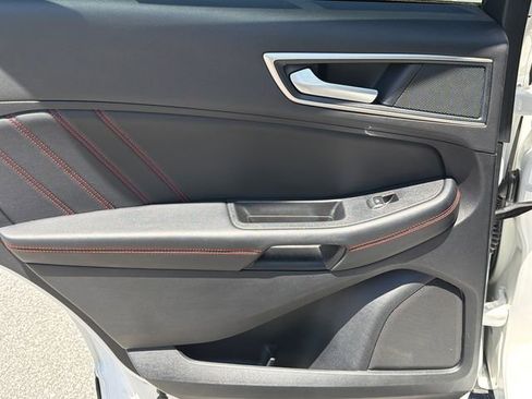 Used 2024 Ford Edge ST-Line AWD/4WD image 24