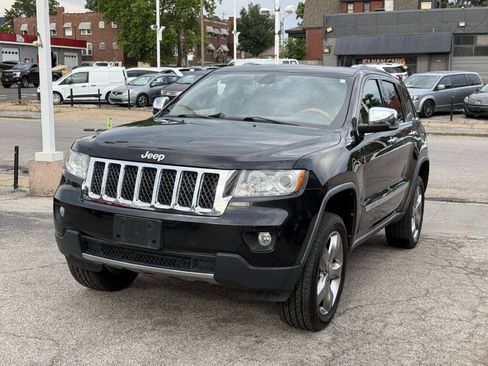 Used 2012 Jeep Grand Cherokee Overland AWD/4WD image 3