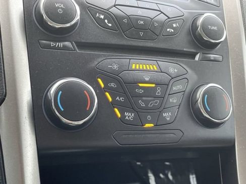 Used 2017 Ford Fusion S FWD image 19
