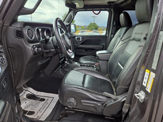 Used 2019 Jeep Wrangler Unlimited Sahara AWD/4WD image 3
