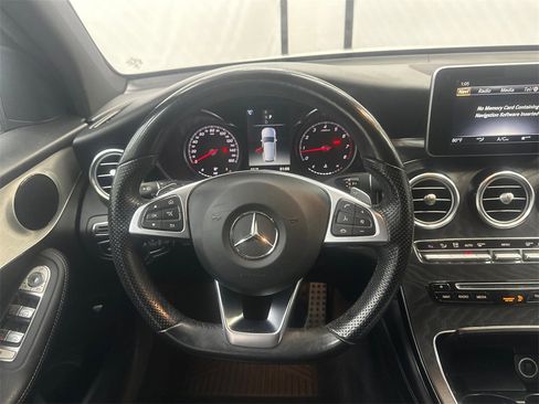 Used 2019 Mercedes-Benz GLC 300 GLC 300 w/ AMG Line image 26